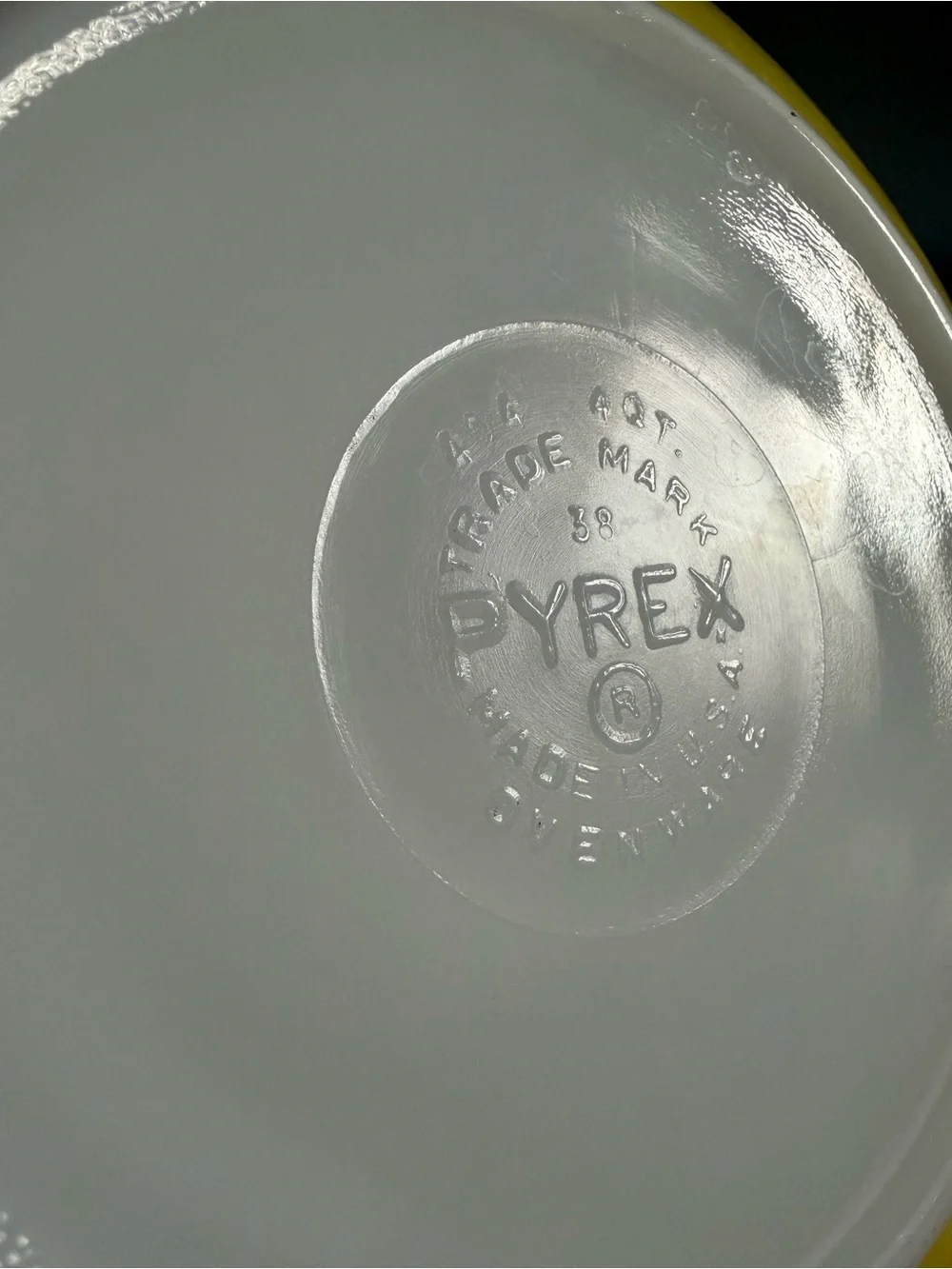 Pyrex Vintage Primary Color Yellow 4qt Ovenware Mixing Bowl